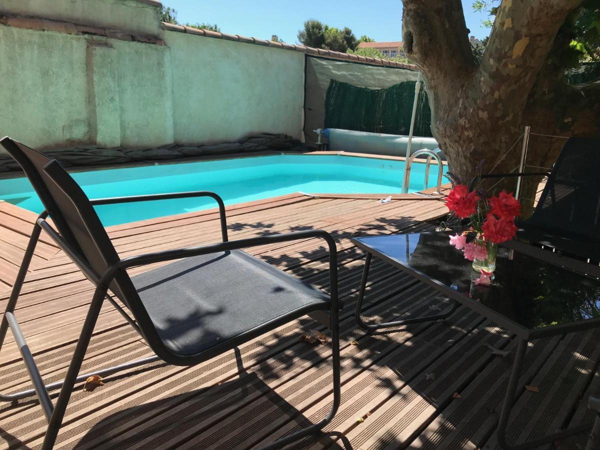 Chambre Climatisee Avec Sdb Privee Dans Une Villa Avec Piscine Ouverte D'Avril A Mi Octobre マルセイユ エクステリア 写真